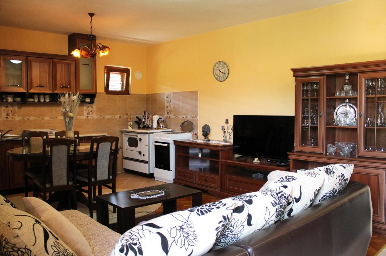 Holiday Home Gazevic Virpazar Εξωτερικό φωτογραφία